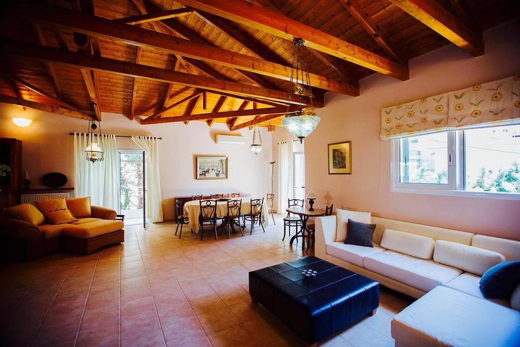 Loft Near The Beach Loutráki Exterior foto